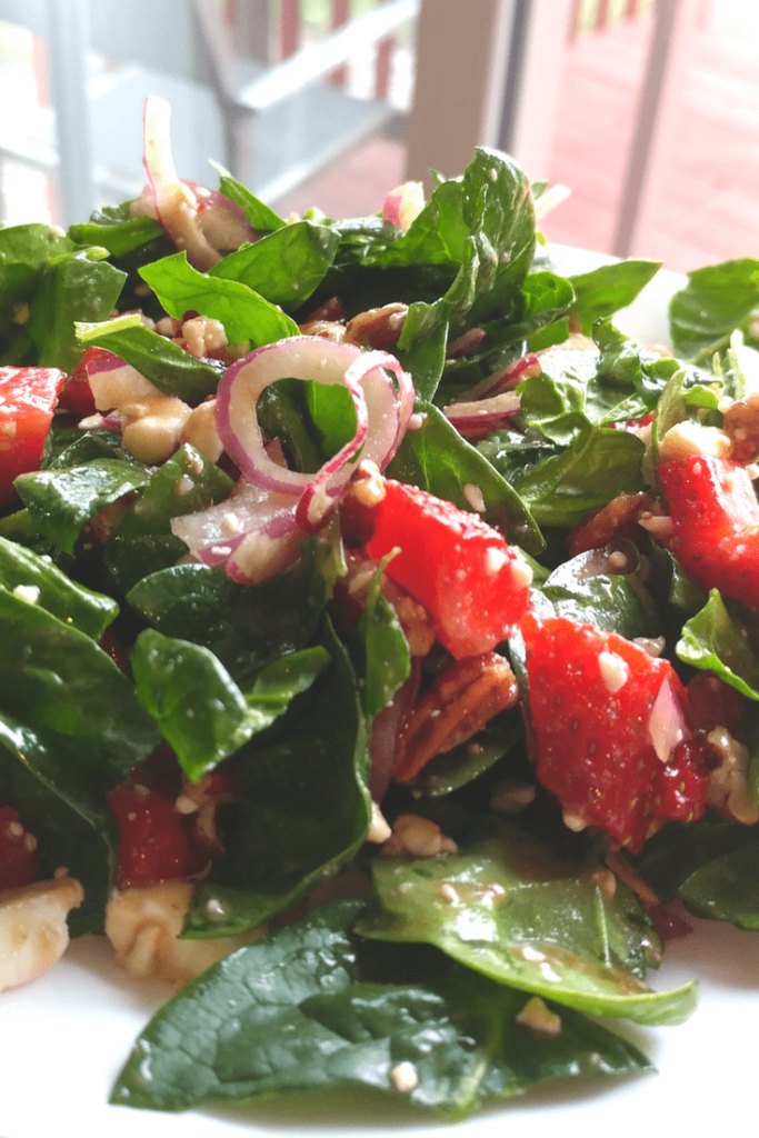 This Keto Spinach salad is all of these things, it can be whipped up in under 5 minutes, and it’s even Keto! It’s one of my favorite salads because it packs a punch of flavor, protein, and healthy fats!