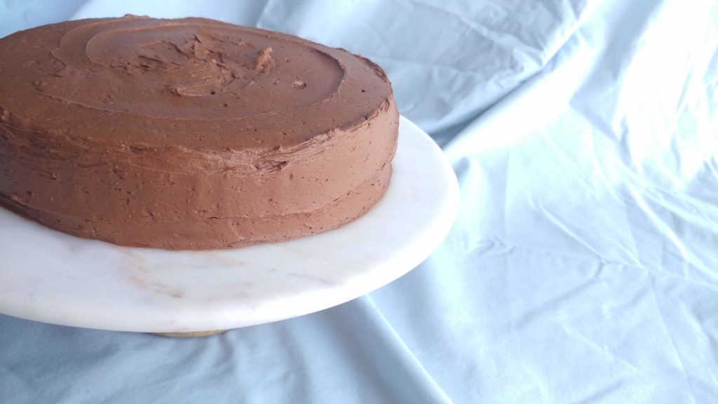 The best Keto Yellow cake tastes like it came from a bakery. With that pudding taste we've come to love in boxed cakes and an airy chocolate buttercream - which all clocks in at 1.3 net carbs per slice - you won't miss boxed cake ever again.
