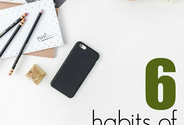 What do six figure bloggers do differently? What separates them from a sea of other bloggers, and allows their blogs to produce six figures in income year after year?