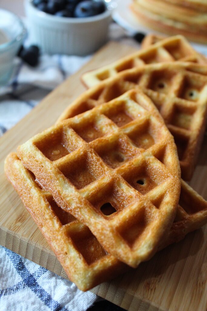 These Keto Waffles are 2.9 net carbs each, 28 grams of protein, and are crispy and delicious!  Even my 6 year old daughter was fooled by my Keto Waffles!