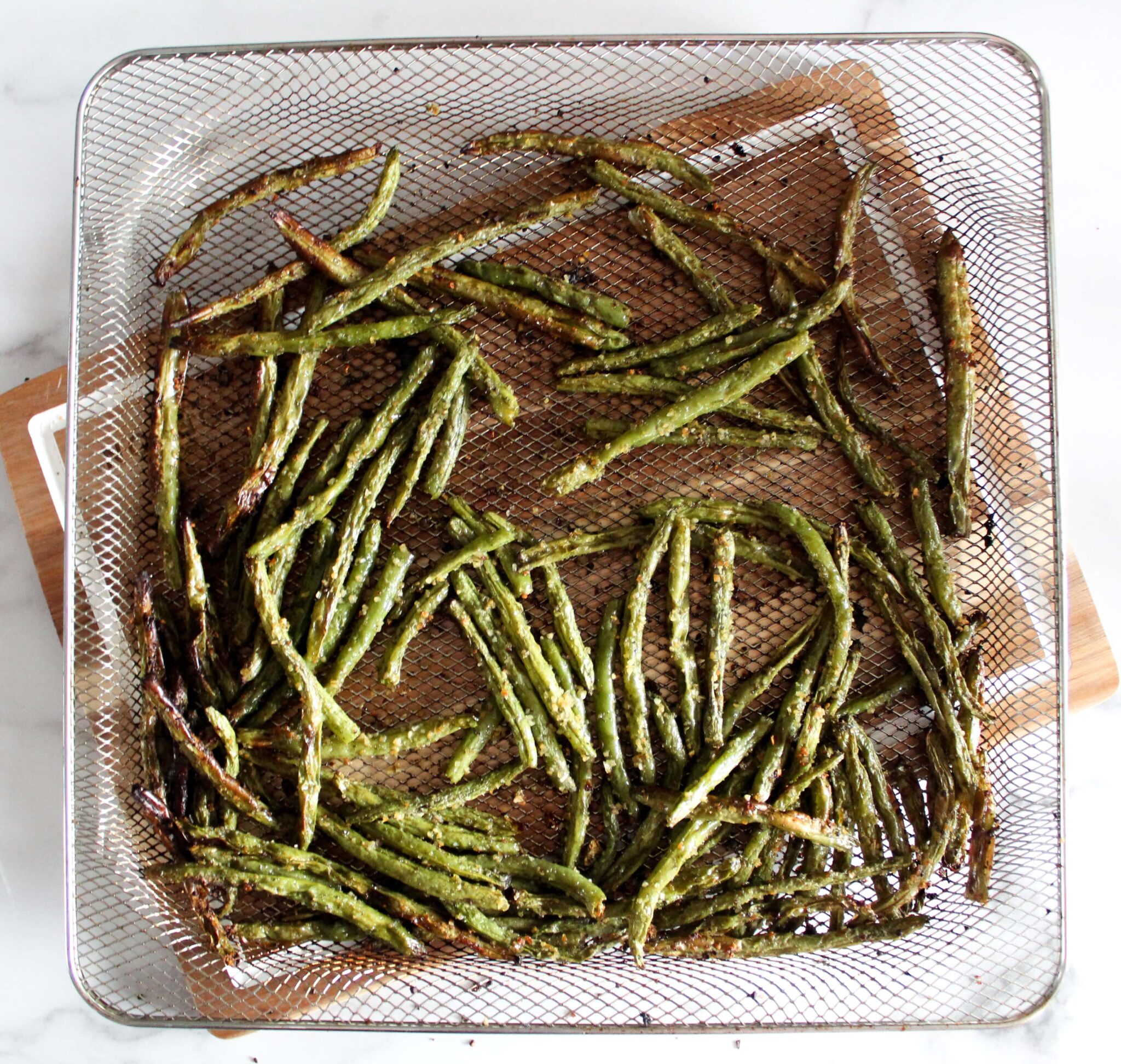 Air Fryer Green Beans {Low Carb, Ketogenic, Paleo, Grain Free, Gluten