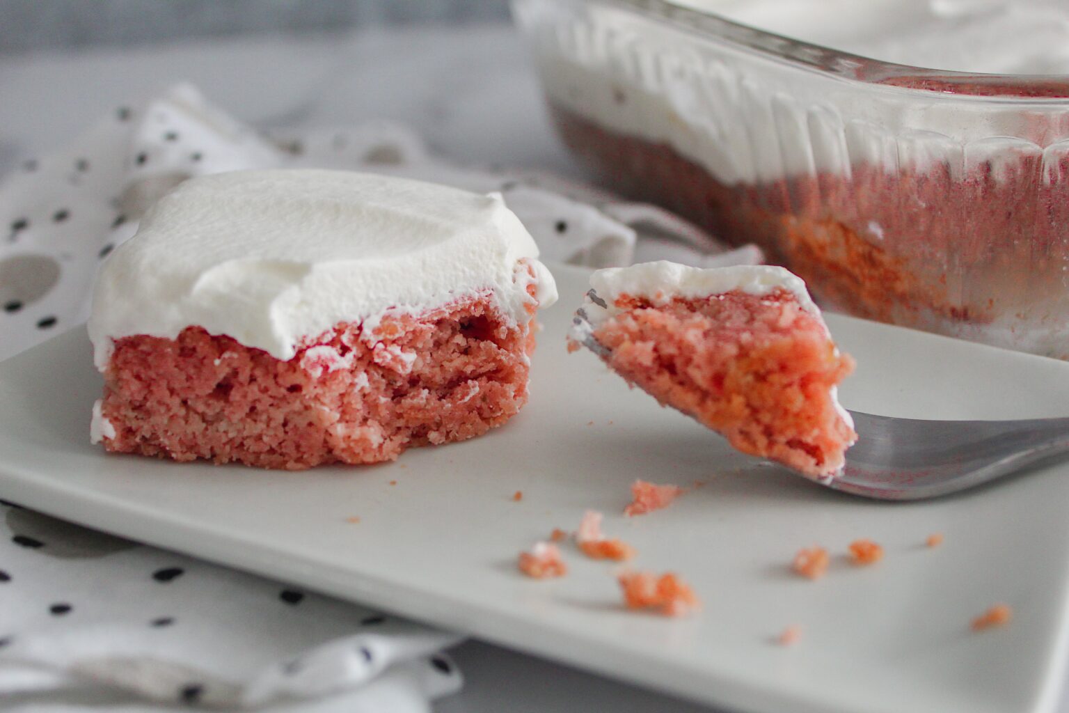 Paleo &amp; Keto Strawberry Cake (Low Carb, Grain Free, Gluten