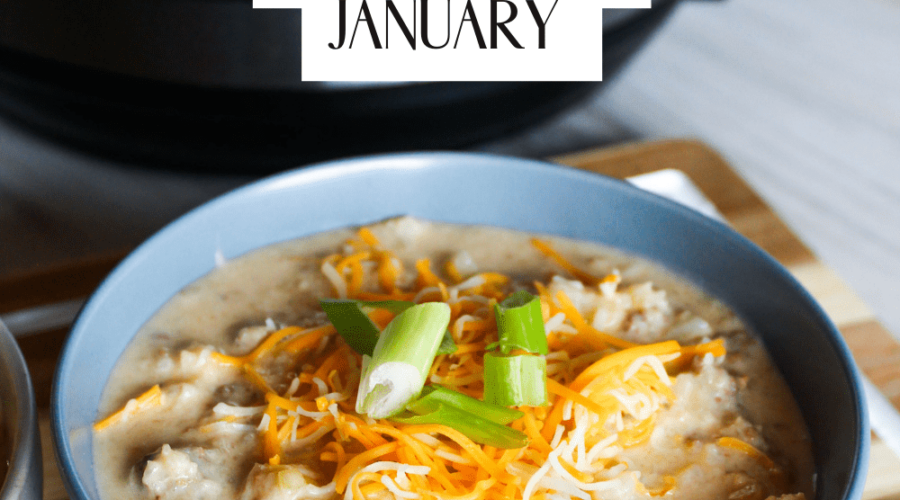 Healthy Keto recipes to cook in January.  From hearty breakfasts, make-ahead lunches, and low carb desserts, these delicious recipes are perfect for meal prep using in-season ingredients and flavors.