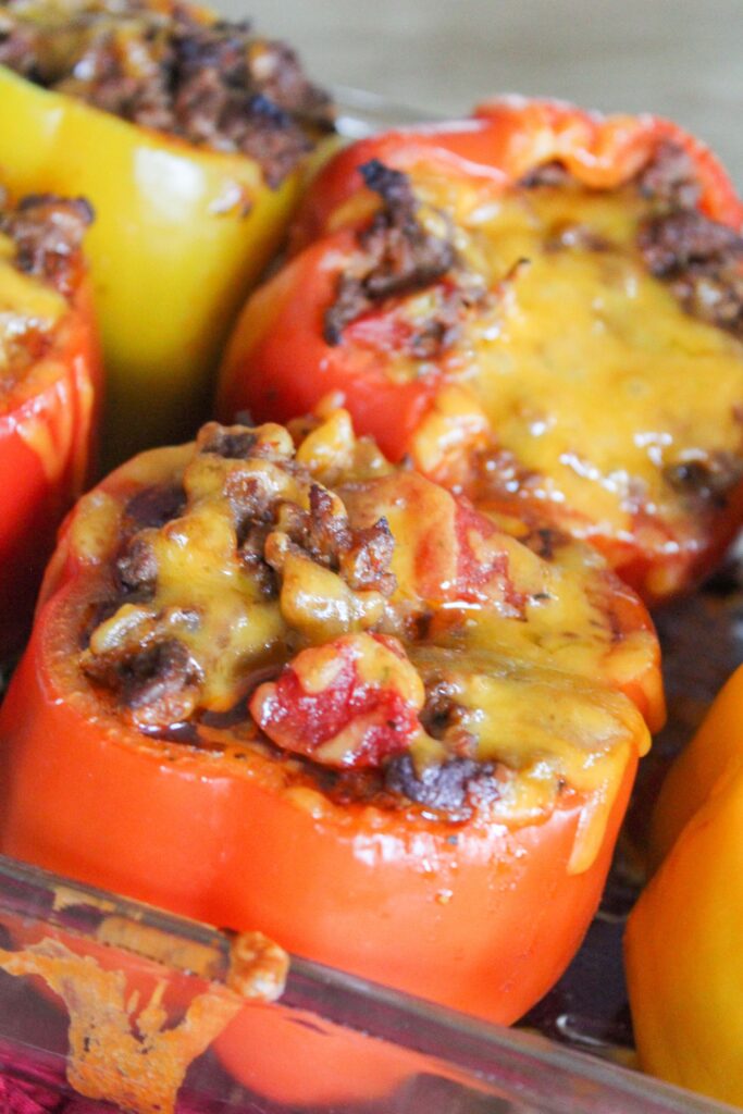 Add some delicious flavor to your dinner table with these Keto Stuffed Peppers! Filled with a savory blend of ground beef, cheese, and spices, these peppers are sure to make a delightful meal that's low in carbs and high in flavor. Serve with a side of your favorite veggies and enjoy!