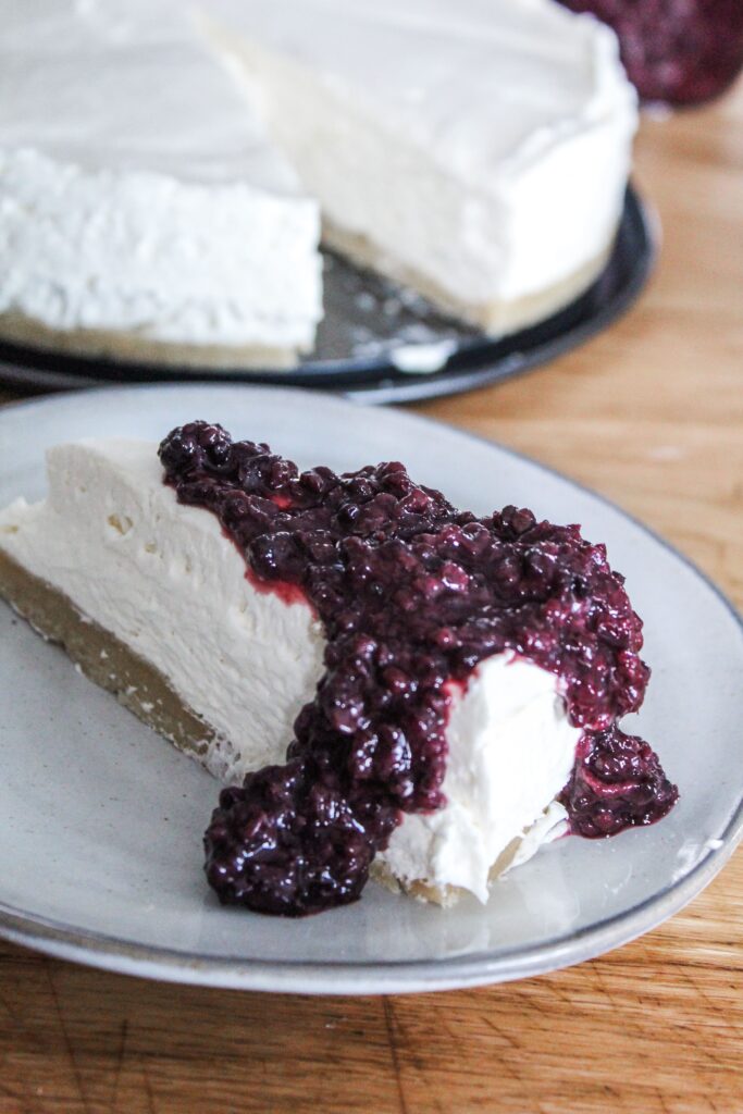 Truly the easiest Keto No Bake Cheesecake Recipe.  Creamy filling on top of a buttery crust comes together in under 10 minutes that sets up perfectly in the refrigerator. Great recipe for beginners that is low carb, ketogenic, a THM:S, that the whole family will love.