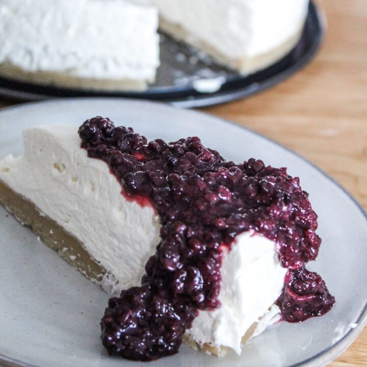 Truly the easiest Keto No Bake Cheesecake Recipe. Creamy filling on top of a buttery crust comes together in under 10 minutes that sets up perfectly in the refrigerator. Great recipe for beginners that is low carb, ketogenic, a THM:S, that the whole family will love.