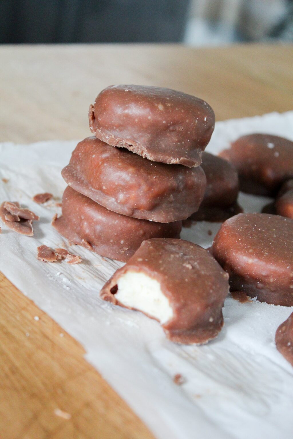 Easy Low Carb Peppermint Patties (Low Carb, Ketogenic, THMS) Fit Mom